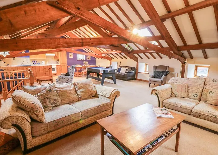 The Old Hayloft Nyaraló Great Edston